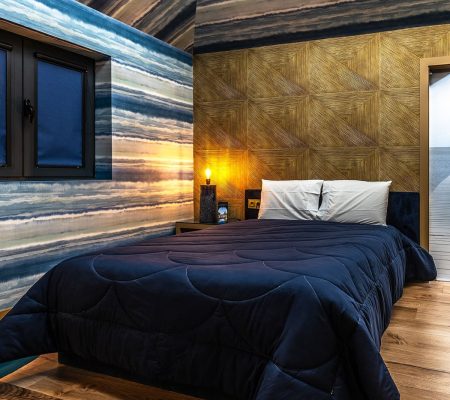 Suite Caban com cama acolhedora e tons naturais